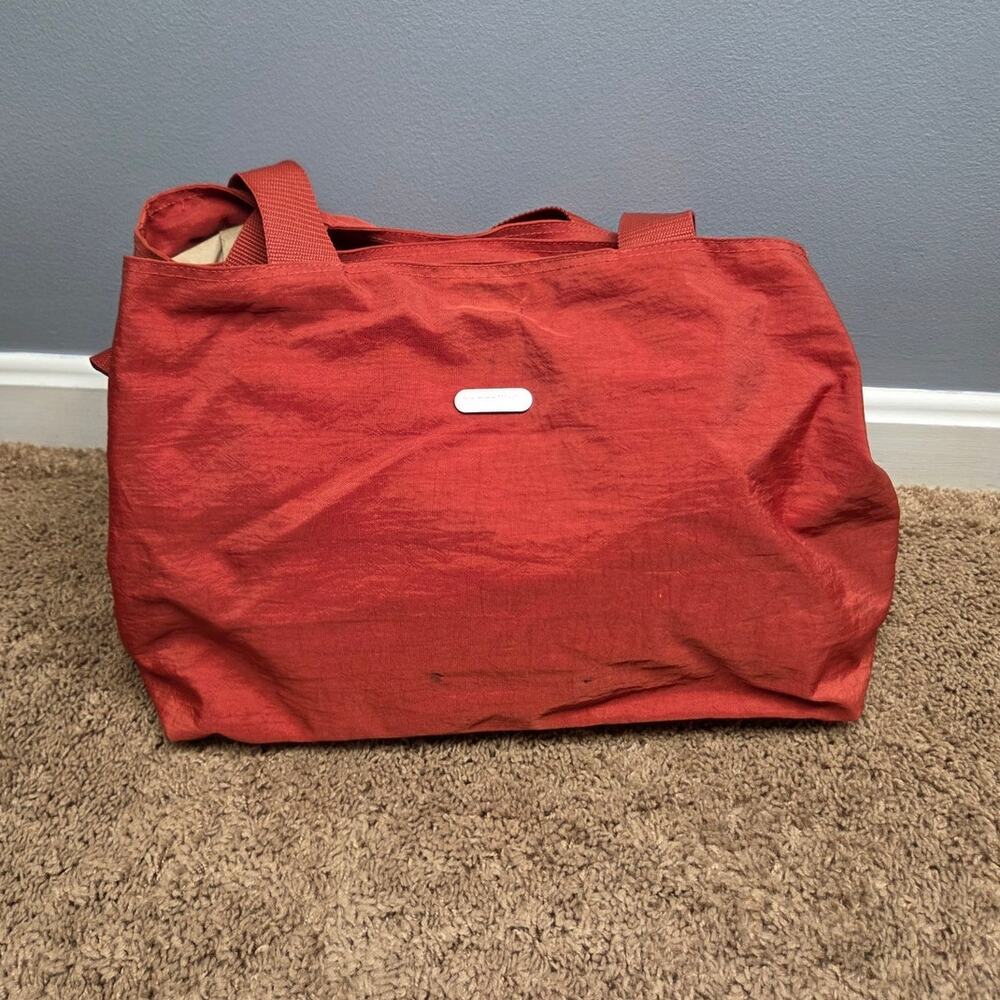 Baggallini 3 compartment large overnight carry on shoulder bag nylon travel